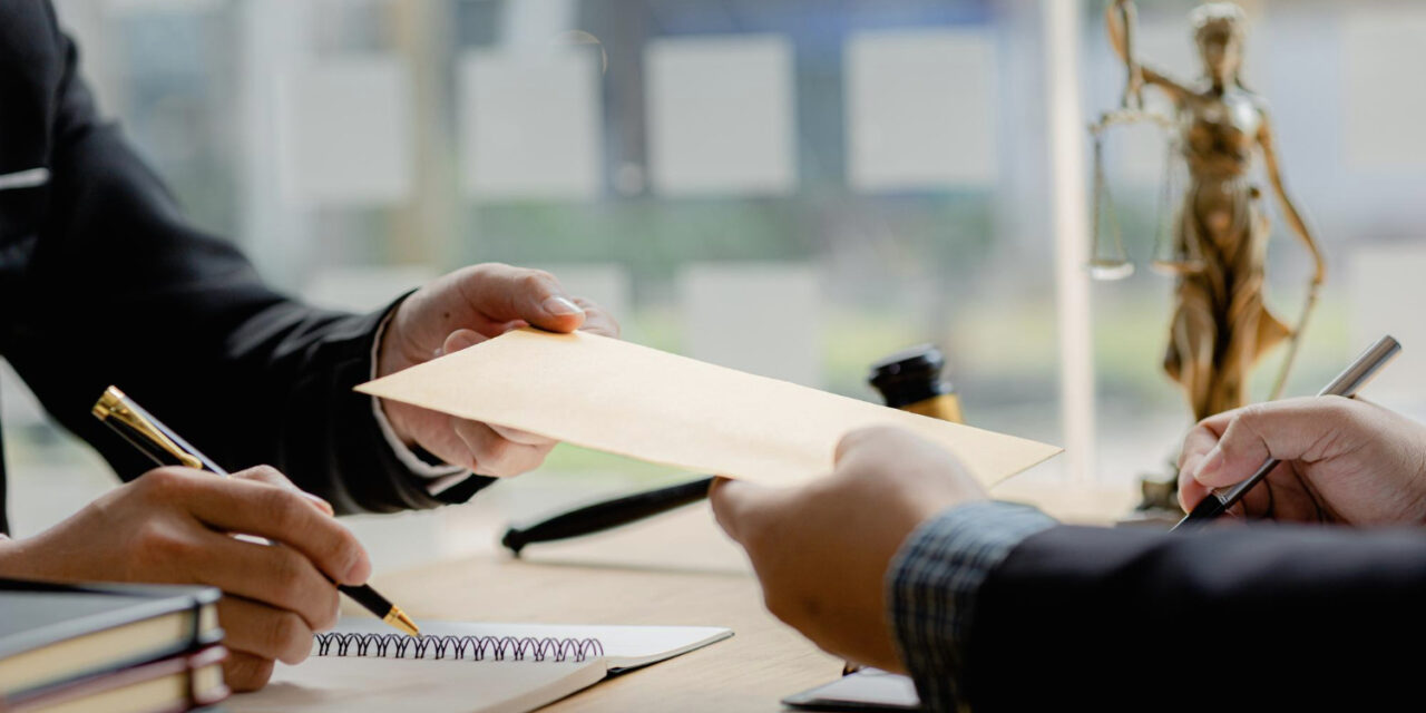 Jakie są skutki niewłaściwego zarządzania dokumentacją firmową?