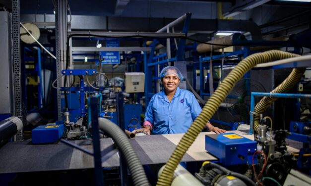 Kiedy warto wdrożyć wózki manipulacyjne zamiast klasycznych rozwiązań transportowych?